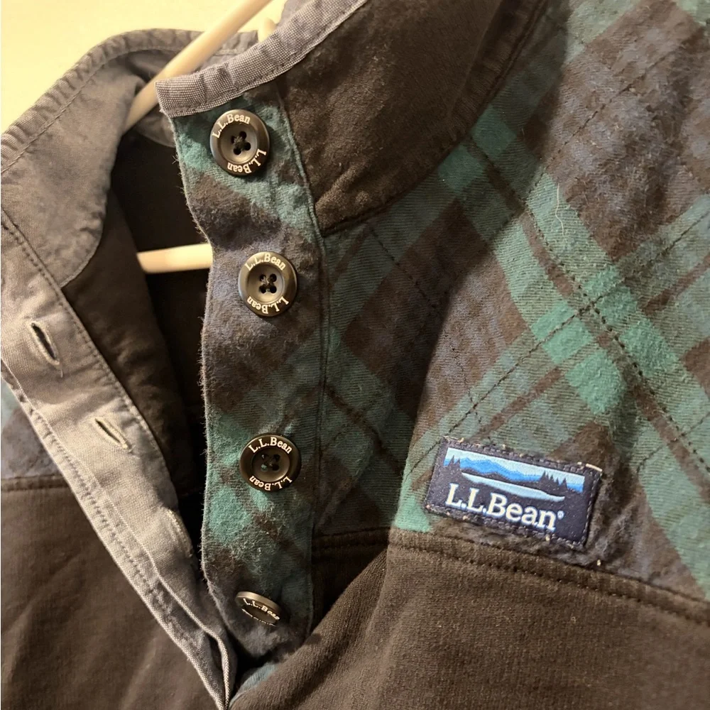 L.L. Bean Black Quilted Henley Pullover Black Watch Plaid Yoke Large - Picture 2 of 8